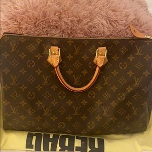 Louis Vuitton Speedy 40